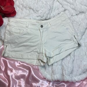🌹 VINTAGE Y2K  Forever 21 • LOW RISE WHITE Denim Shorts